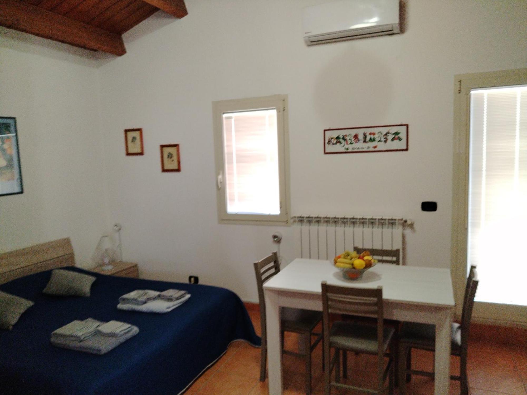 Mansarda Con Terrazzo Privato Apartment Barletta Exterior photo